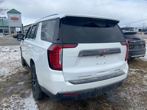 Used 2023 GMC Yukon AT4 image 4