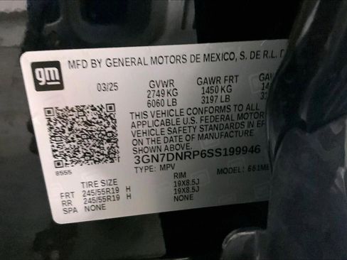 Used 2025 Chevrolet Equinox EV LT image 31