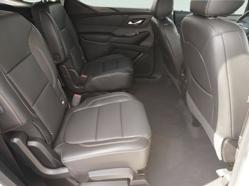 Used 2019 Chevrolet Traverse Premier w/ Driver Confidence II Package FWD image 18