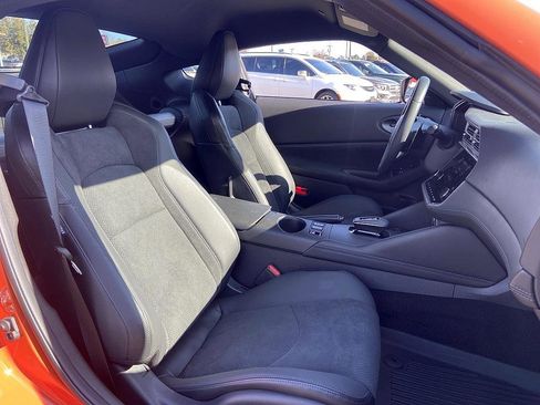 Certified 2024 Nissan Z Performance w/ Heritage Edition image 16