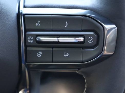 New 2026 GMC Yukon Denali Ultimate w/ LPO, Floor Liner Package AWD/4WD image 7