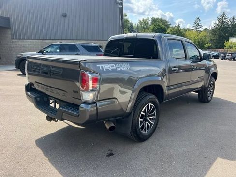 Used 2021 Toyota Tacoma TRD Sport AWD/4WD image 5