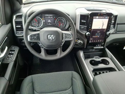 New 2026 RAM 1500 4x4 Crew Cab image 2