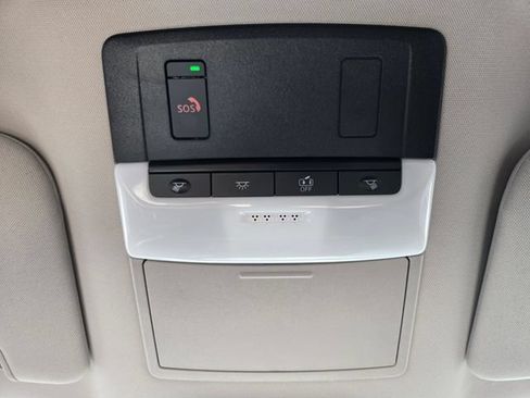 Used 2025 Nissan Pathfinder SV AWD/4WD image 30