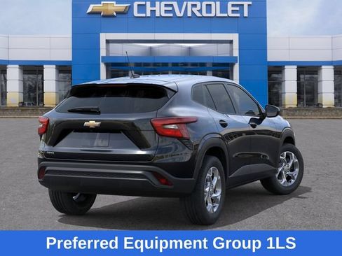 New 2026 Chevrolet Trax LS w/ LS Convenience Package FWD image 5
