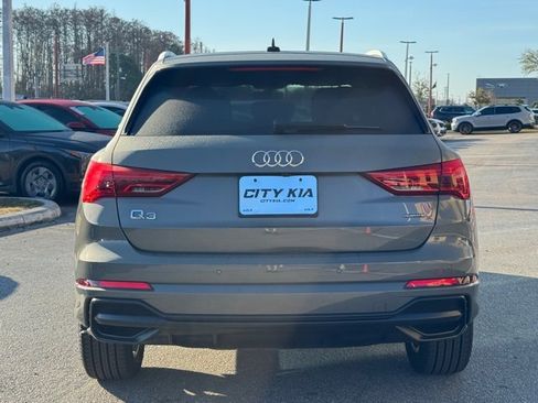 Used 2021 Audi Q3 2.0T Premium w/ Convenience Package image 5