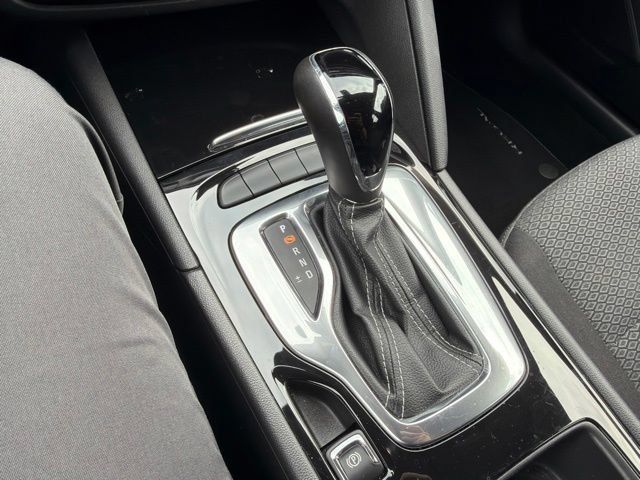 Used 2018 Buick Regal Preferred FWD image 21