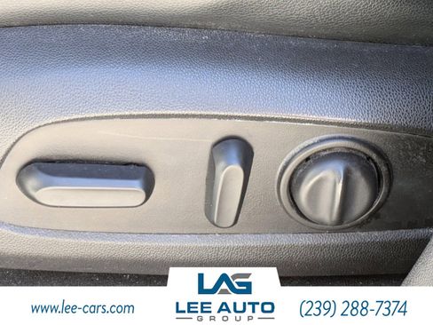 Used 2019 GMC Terrain SLT w/ Preferred Package image 18