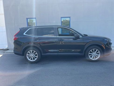 Used 2024 Honda CR-V EX image 2