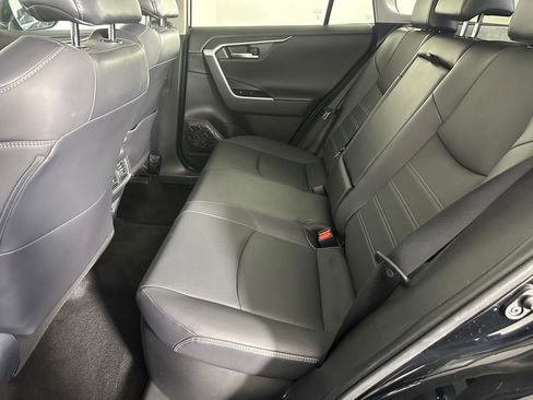 Used 2022 Toyota RAV4 Limited image 27