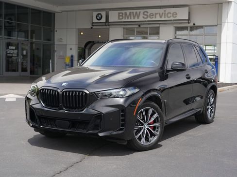 Used 2024 BMW X5 xDrive40i w/ Executive Package AWD/4WD image 2