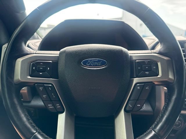 Used 2017 Ford F150 Platinum w/ Equipment Group 701A Luxury AWD/4WD image 23