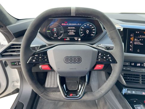 New 2025 Audi RS e-tron GT performance image 17