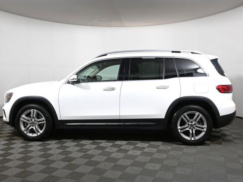 Certified 2022 Mercedes-Benz GLB 250 4MATIC image 2