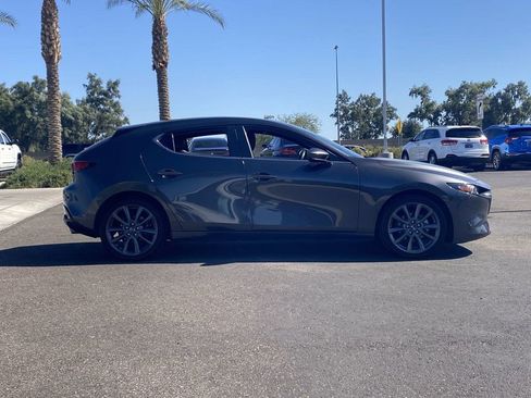 Used 2022 MAZDA MAZDA3 s image 4