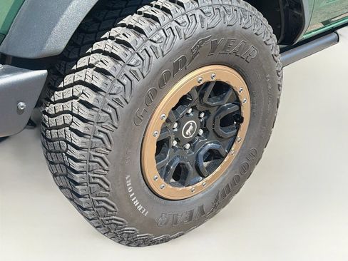 Used 2023 Ford Bronco Outer Banks w/ Sasquatch Package AWD/4WD image 33