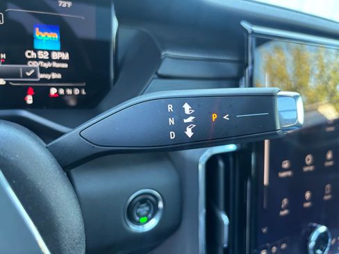 Used 2025 GMC Acadia Elevation w/ Elevation Premium Package image 21