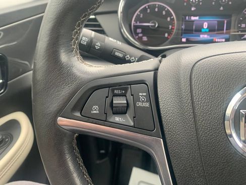 Used 2019 Buick Encore Essence AWD/4WD image 17
