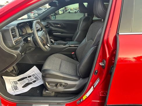 Used 2024 Toyota Crown XLE image 9