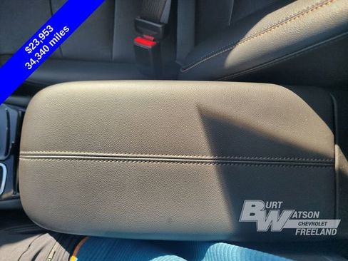 Used 2023 Chevrolet Equinox Premier image 18