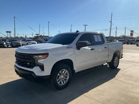 Used 2023 Chevrolet Silverado 1500 W/T w/ WT Value Package image 38