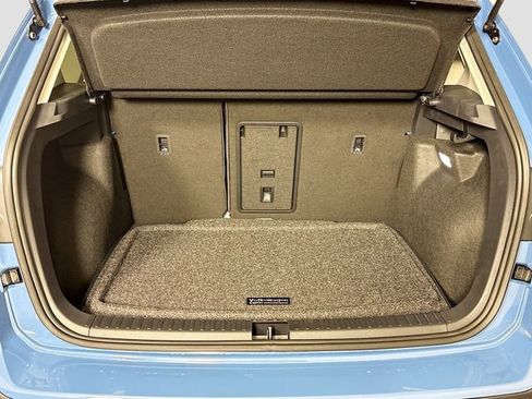 New 2026 Volkswagen Taos SE AWD/4WD image 26