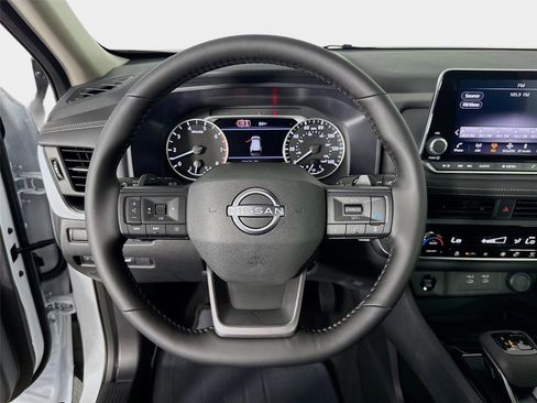 New 2026 Nissan Rogue SV FWD image 12
