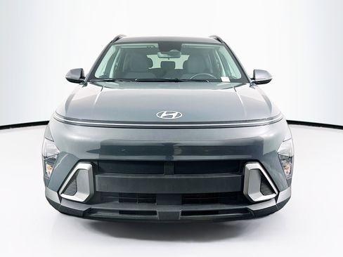 Used 2024 Hyundai Kona SEL image 2