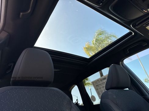 New 2026 Subaru Forester Premium AWD/4WD image 9