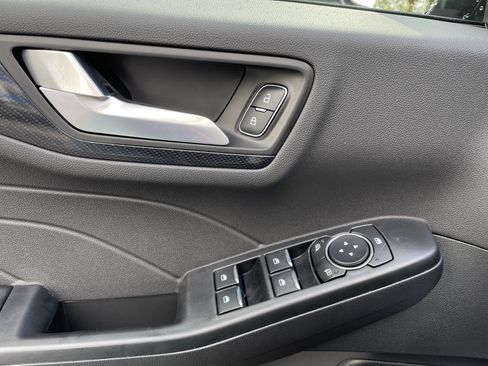 New 2026 Ford Escape ST-Line w/ Tech Pack #1 image 10