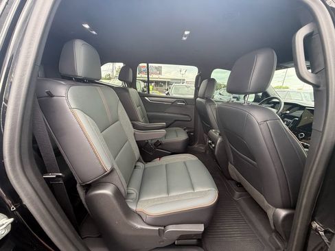 Used 2024 GMC Acadia AT4 w/ Luxury Package AWD/4WD image 22