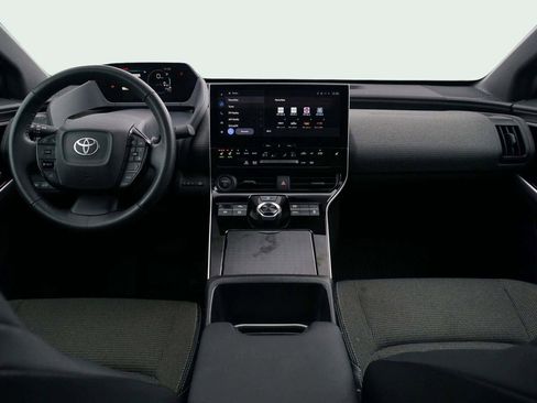 Used 2024 Toyota bZ4X XLE w/ Weather Package FWD image 21