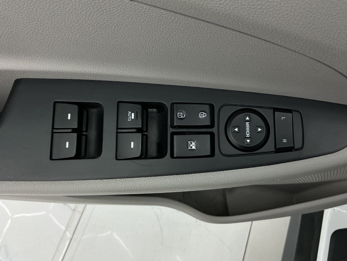Used 2020 Hyundai Tucson Value w/ Cargo Package FWD image 37
