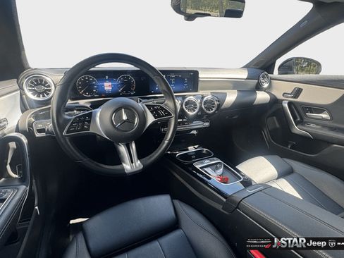 Used 2025 Mercedes-Benz CLA 250 image 11