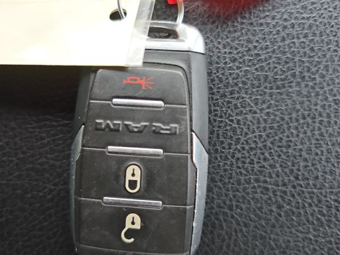 Used 2021 RAM 1500 Big Horn AWD/4WD image 23