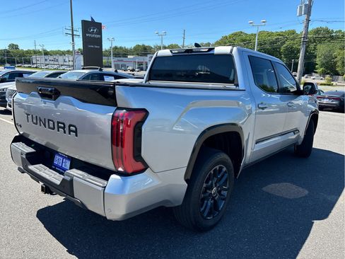 Used 2024 Toyota Tundra Platinum AWD/4WD image 29