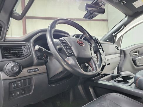 Used 2023 Nissan Titan PRO-4X w/ Pro-4x Utility Package AWD/4WD image 18