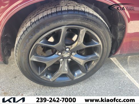 Used 2020 Dodge Challenger SXT w/ Blacktop Package RWD image 6