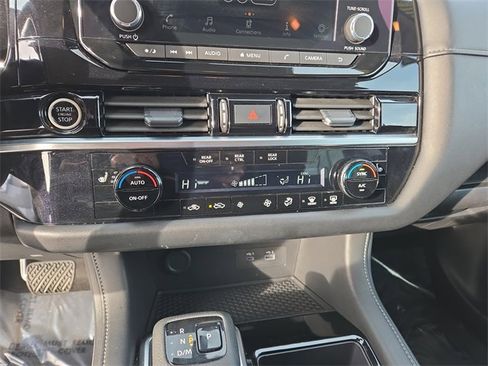 Certified 2024 Nissan Pathfinder SV image 29