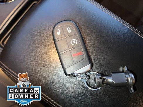 Used 2019 Dodge Durango GT image 38