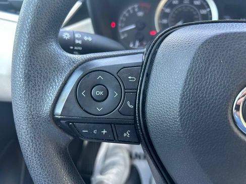Used 2021 Toyota Corolla LE w/ LE Convenience Package FWD image 16