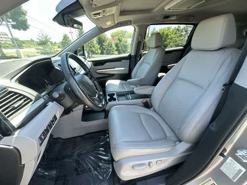 Used 2023 Honda Odyssey Touring image 19