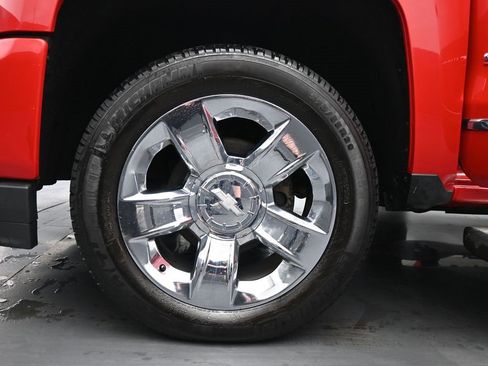 Used 2016 Chevrolet Silverado 1500 LTZ Z71 w/ LTZ Plus Package image 13