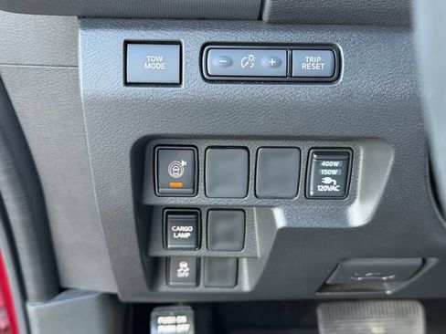 Used 2024 Nissan Frontier SV w/ SV Convenience Package RWD image 9