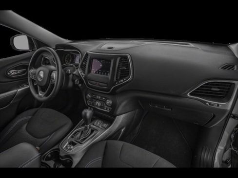 Used 2019 Jeep Cherokee Limited image 13