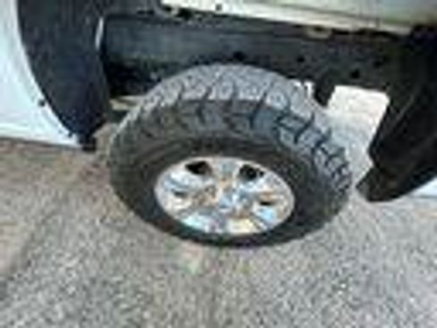 Used 2023 RAM 2500 Big Horn w/ Cold Weather Group AWD/4WD image 9