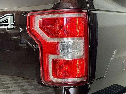 Used 2019 Ford F150 XLT w/ Equipment Group 302A Luxury AWD/4WD image 23