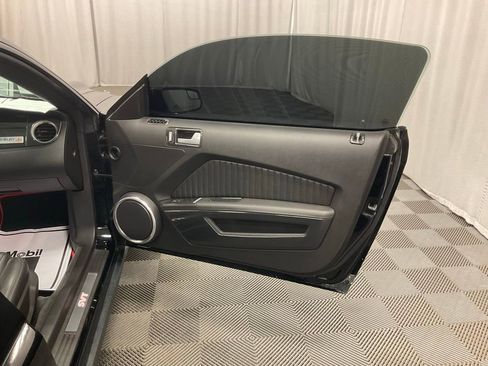 Used 2011 Ford Mustang Shelby GT500 w/ SVT Performance Pkg image 23