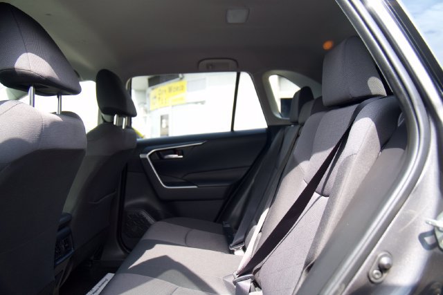 Used 2025 Toyota RAV4 XLE w/ Weather Package AWD/4WD image 29