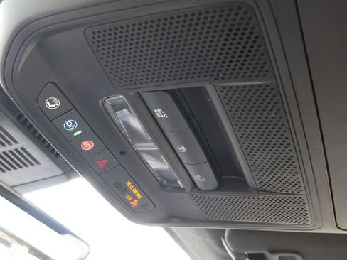 New 2026 Chevrolet Equinox LT w/ Convenience Package II FWD image 37